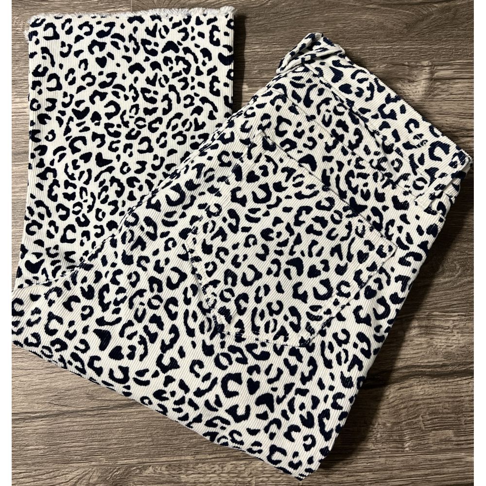 Vineyard‎ Vines Women's High Rise Kick Flare Jaime Cords Size 26 (28x28)